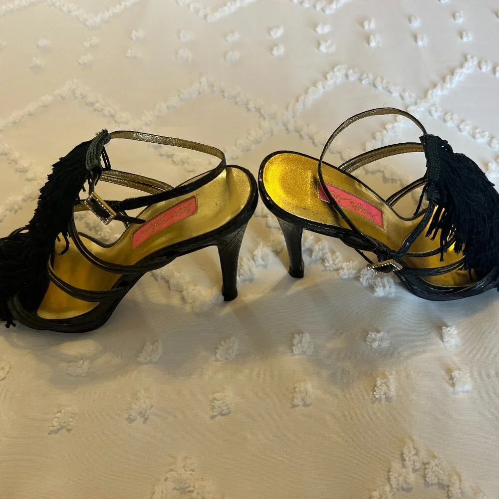 Betsy Johnson Vero Cuoio Soles Black & Gold Fringed Strappy Heels SIZE 6.5 M - Picture 6 of 12